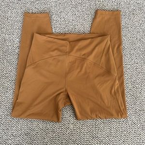 🎉HP🎉 Like new high rise Lululemon leggings